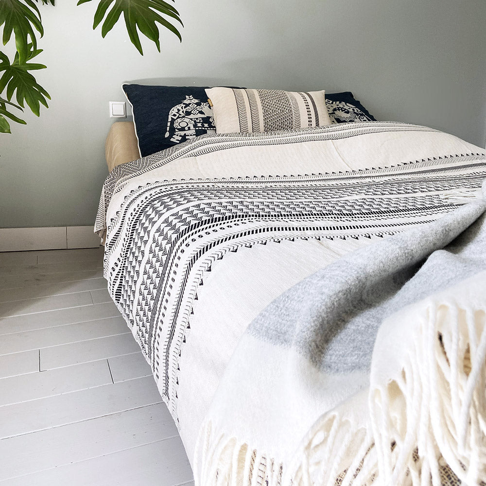 Alpine Living Throw