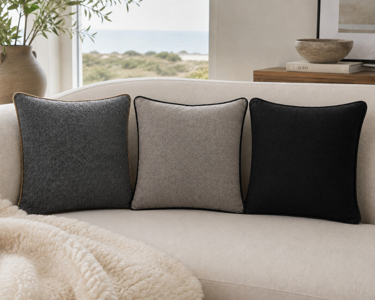 Clara Cushion